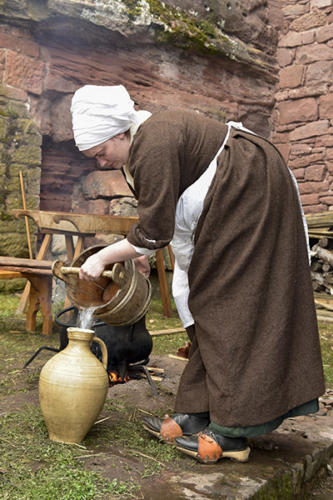 20 La-vie-médiévale-au-Haut-Koenigsbourg    JEB0356