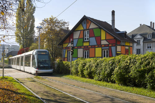 Maison-à-colombage-du-21-ème-siècle-à-Strasbourg   JEC2951