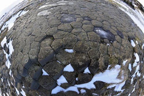 Kirkjubaejarklaustur, le-pavé-de-l'église   JEA8000