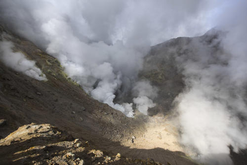 Cratère-principal-du-Mutnovsky   JPJ5143b