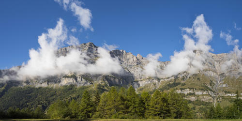 Les-falaises-de-Leukerbad   JEC1129à30